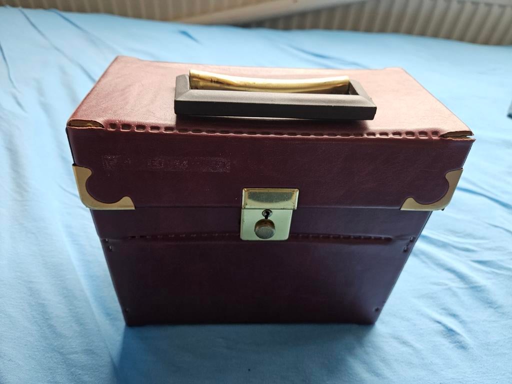 Koffertje met singles, Ophalen of Verzenden, Gebruikt, Pop