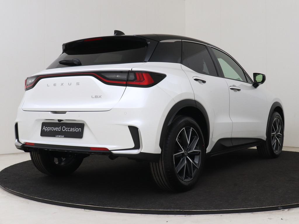 Lexus LBX Emotion 2WD Advanced Pack | HUD | Mark Levinson, 12 maanden, 136 pk, Wit, Bedrijf