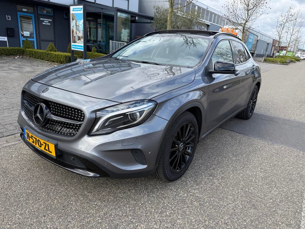 Mercedes-Benz GLA 220 CDI 170pk 7G-DCT 2015 Grijs, Auto's, Zwart, 4 cilinders, 1435 kg, Leder en Stof