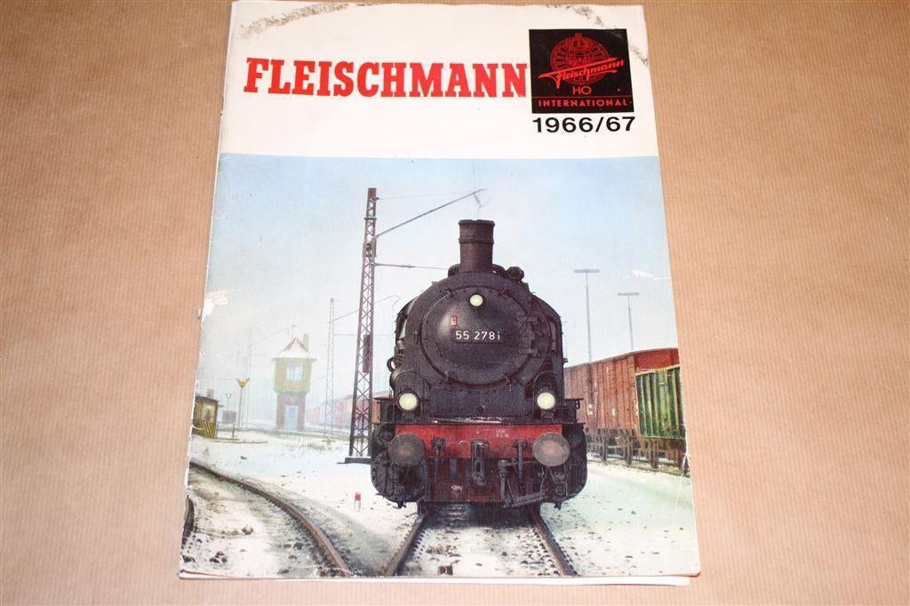 Catalogus Fleischmann HO International - 1966/67, Hobby en Vrije tijd, Modeltreinen | H0, Wisselstroom, Gebruikt, Wagon, Ophalen of Verzenden