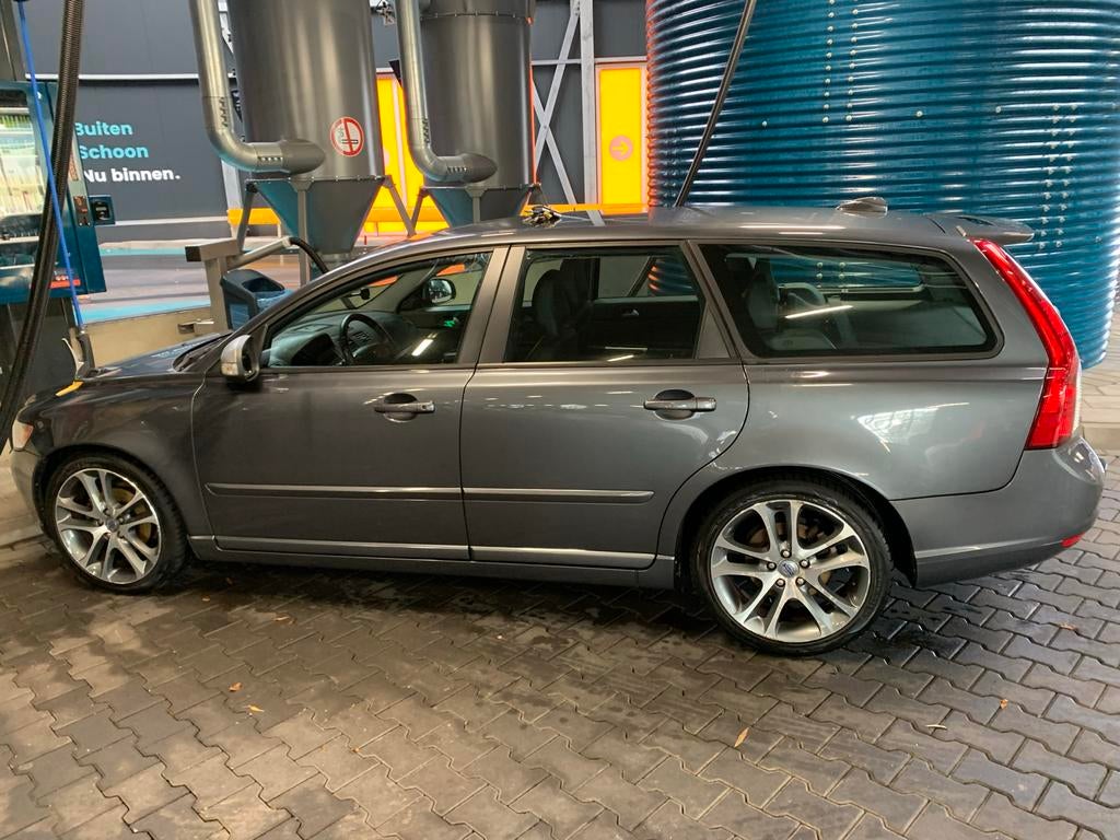 Volvo V50 D2 Drive - Sportief grijs (leer), Voorwielaandrijving, 4 cilinders, 1290 kg, Origineel Nederlands