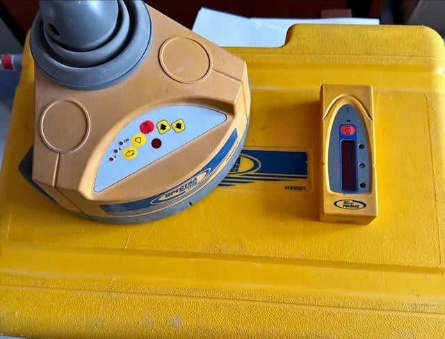 bouwlaser, Ophalen, Zo goed als nieuw