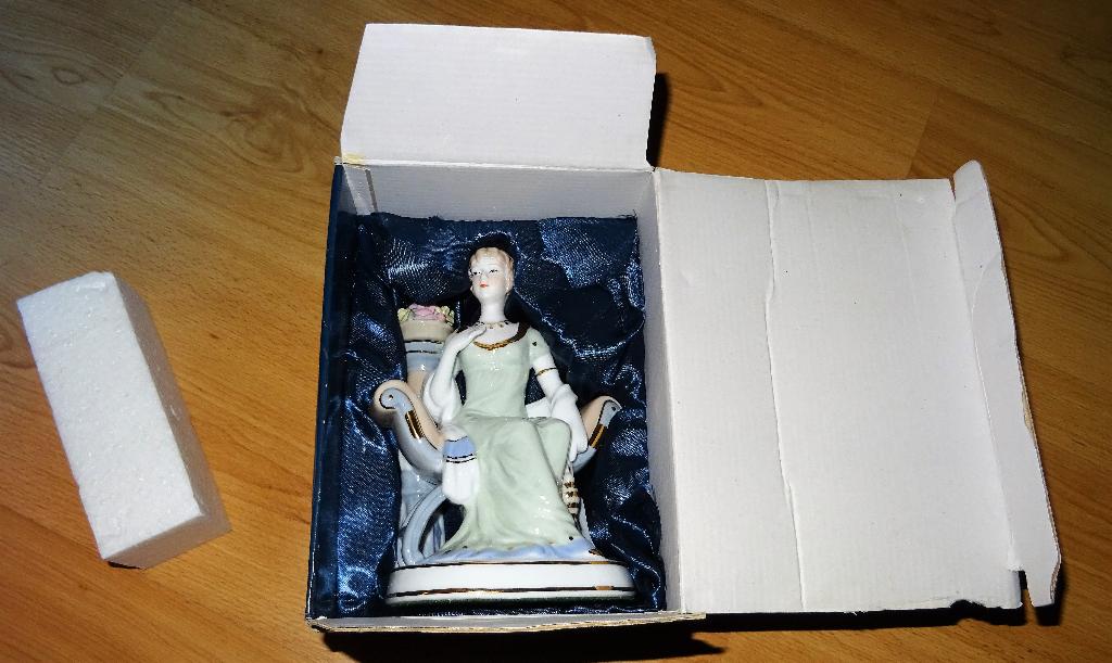 Porselein beeld Sophia. Gelimiteerde oplage., Ophalen of Verzenden