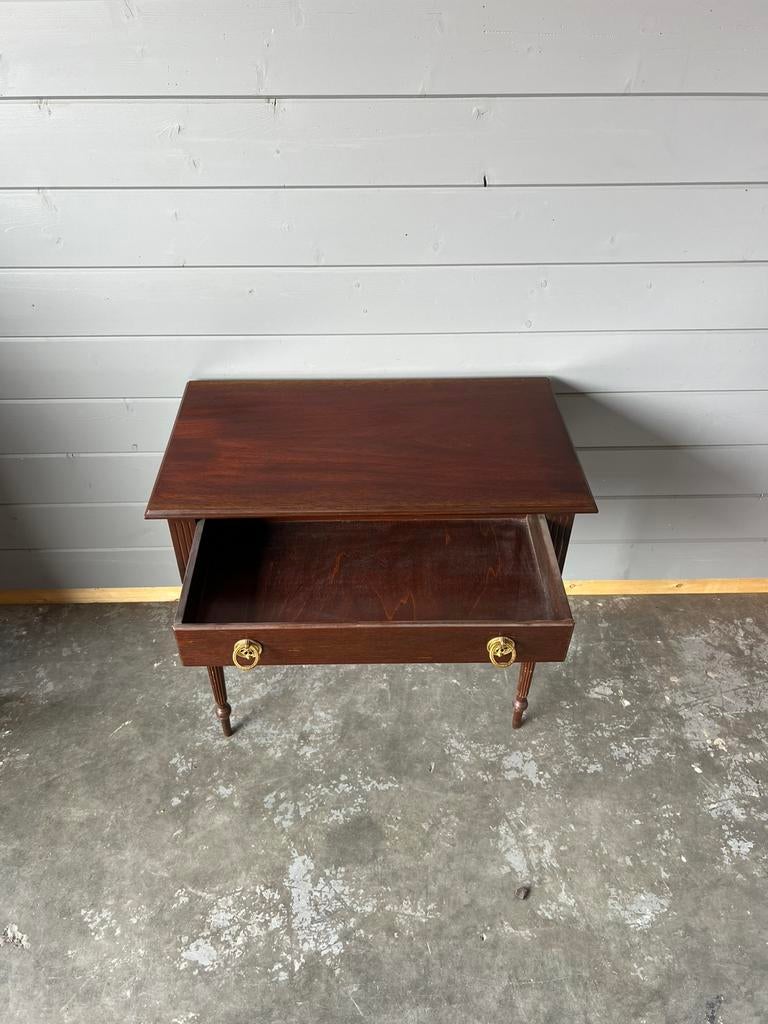 Leuk wandmeubel, Ophalen