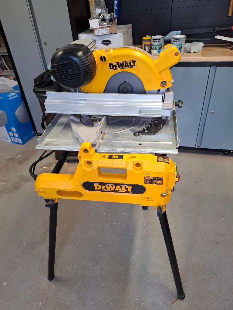 De Walt DW743 type 5 Afkort-/Verstek zaagtafel, Ophalen, 70 mm of meer, Zo goed als nieuw, DeWALT