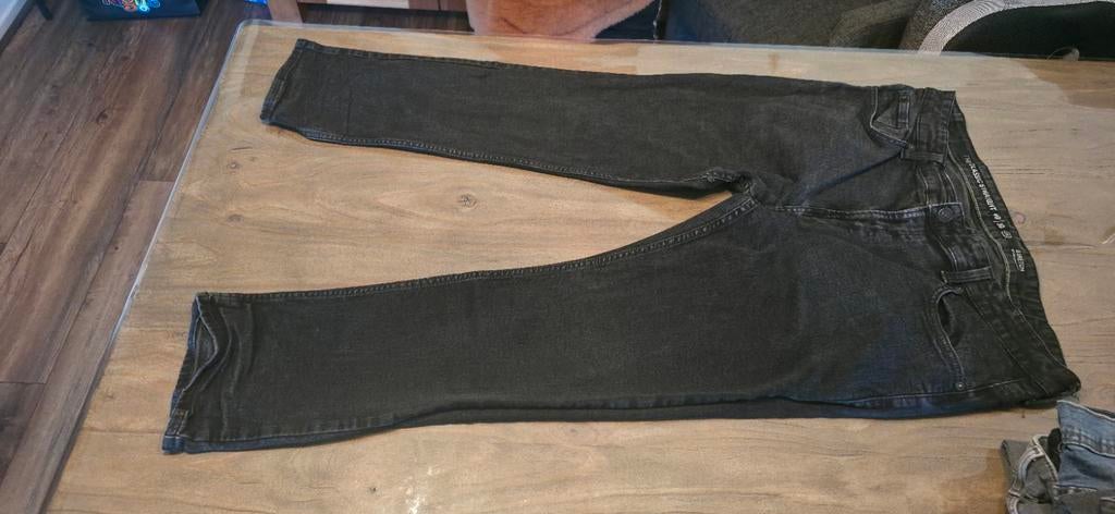 C&A The Classic Straight jeans maat 40/30, Kleding | Heren, Spijkerbroeken en Jeans, Ophalen of Verzenden