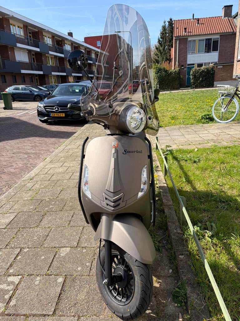 BOMVOL La Souris Sourini Special Edition Titanium LED 2021, Zo goed als nieuw, Benzine, Ophalen, Overige merken