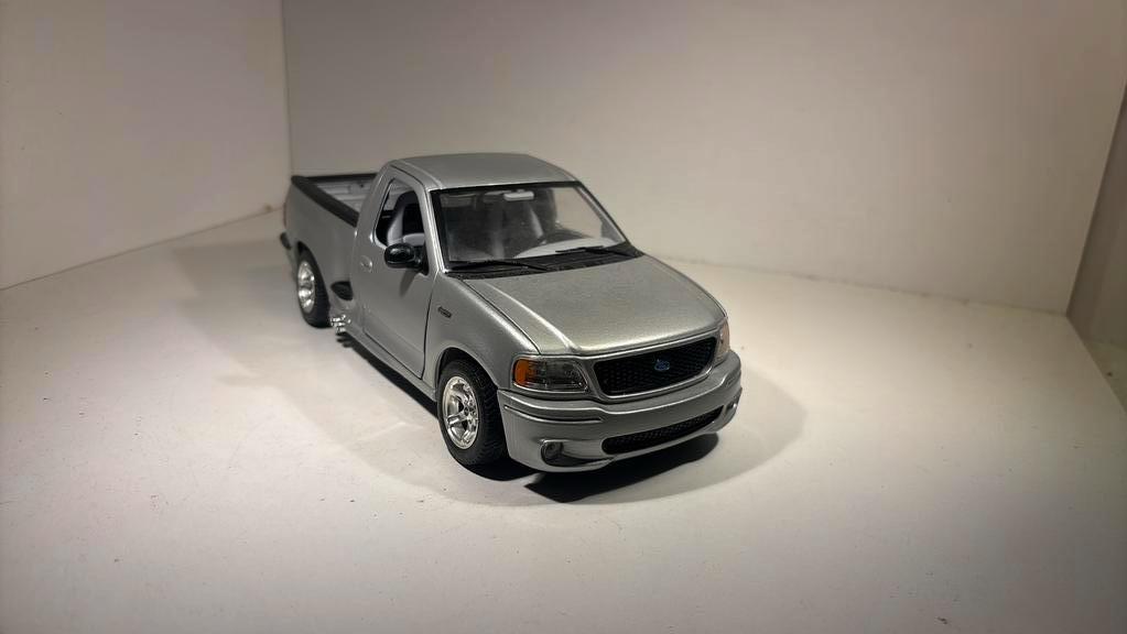 Ford f-150 bburago 1.21, Ophalen of Verzenden, Bburago, A, A