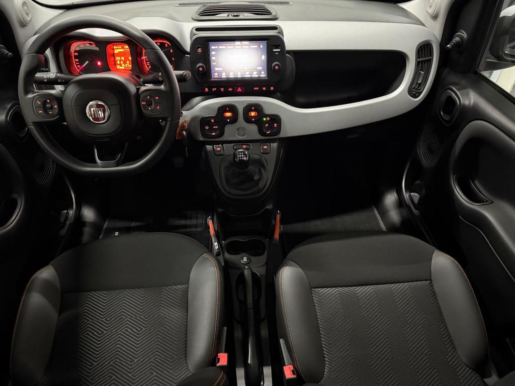 Fiat Panda 1.0 Hybrid Garmin Cross|Climate|Carplay|6 bak|hal, Voorwielaandrijving, Panda, Met garantie (alle), 4 stoelen