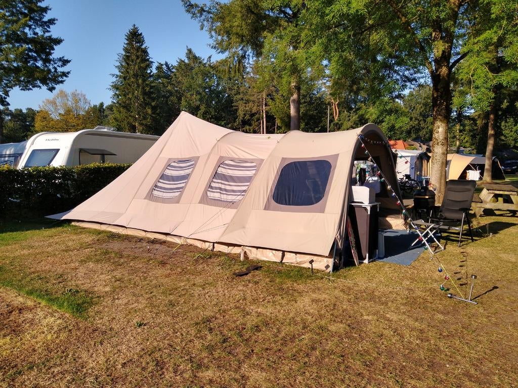 Redwood Maclura 390 tent, Caravans en Kamperen, Tenten, Ophalen, Zo goed als nieuw, Tot en met 4