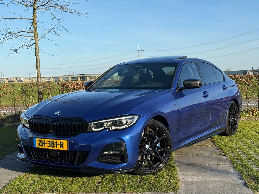 BMW 3-Serie 330i | M Performance | HK | Dealeronderhouden, Auto's, Automaat, 1998 cc, Achterwielaandrijving, Zwart