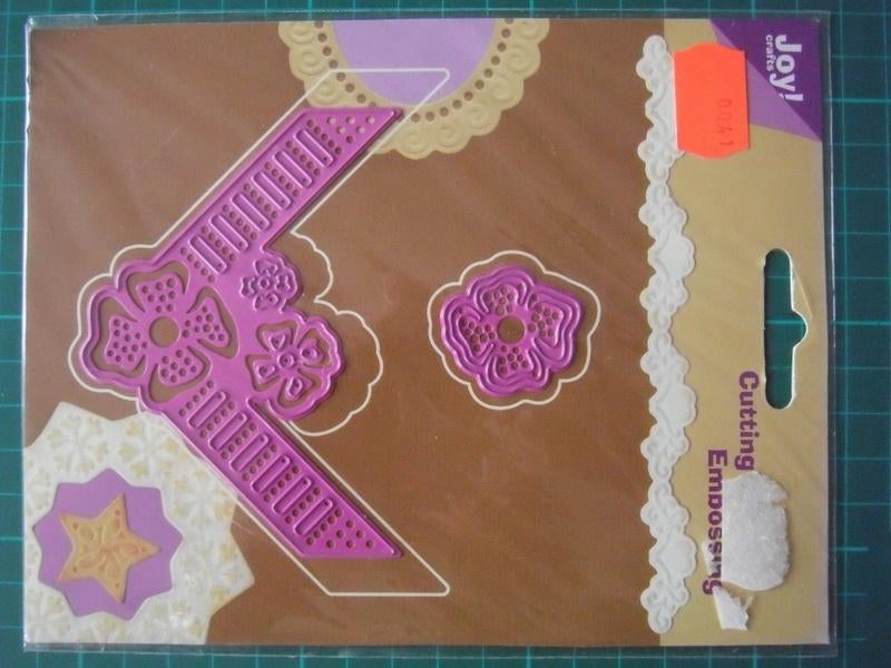 Nieuwe snijmalen setl Joy! - hoek voor lint, Ophalen of Verzenden, Nieuw, Overige thema's, Pons of Mal