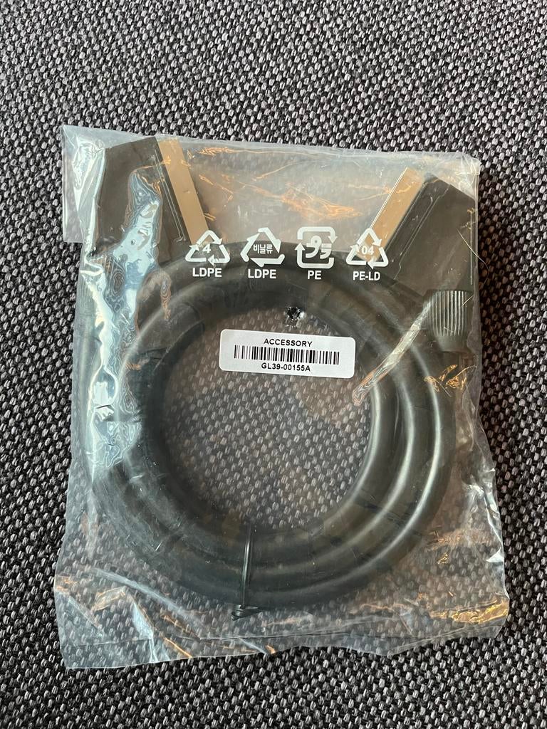 Nieuwe Scart kabel in verpakking, Ophalen of Verzenden, Nieuw, Minder dan 2 meter, Scartkabel