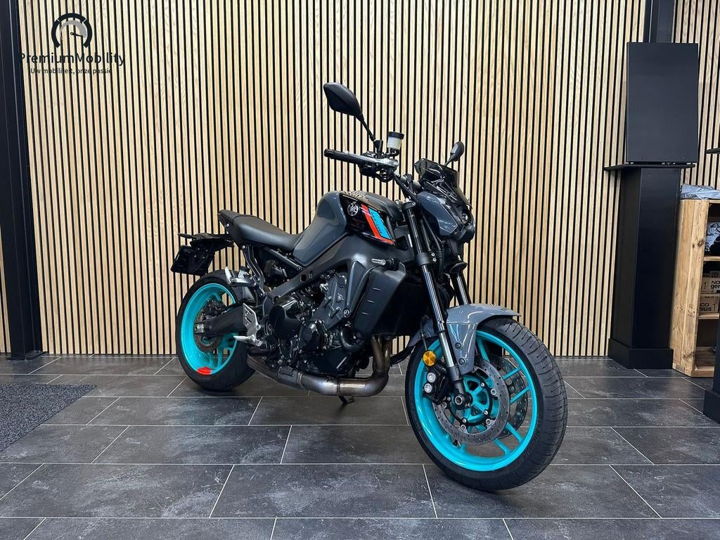 YAMAHA MT09 ABS 35KW/A2 (BJ 2022 / 19091 KM)