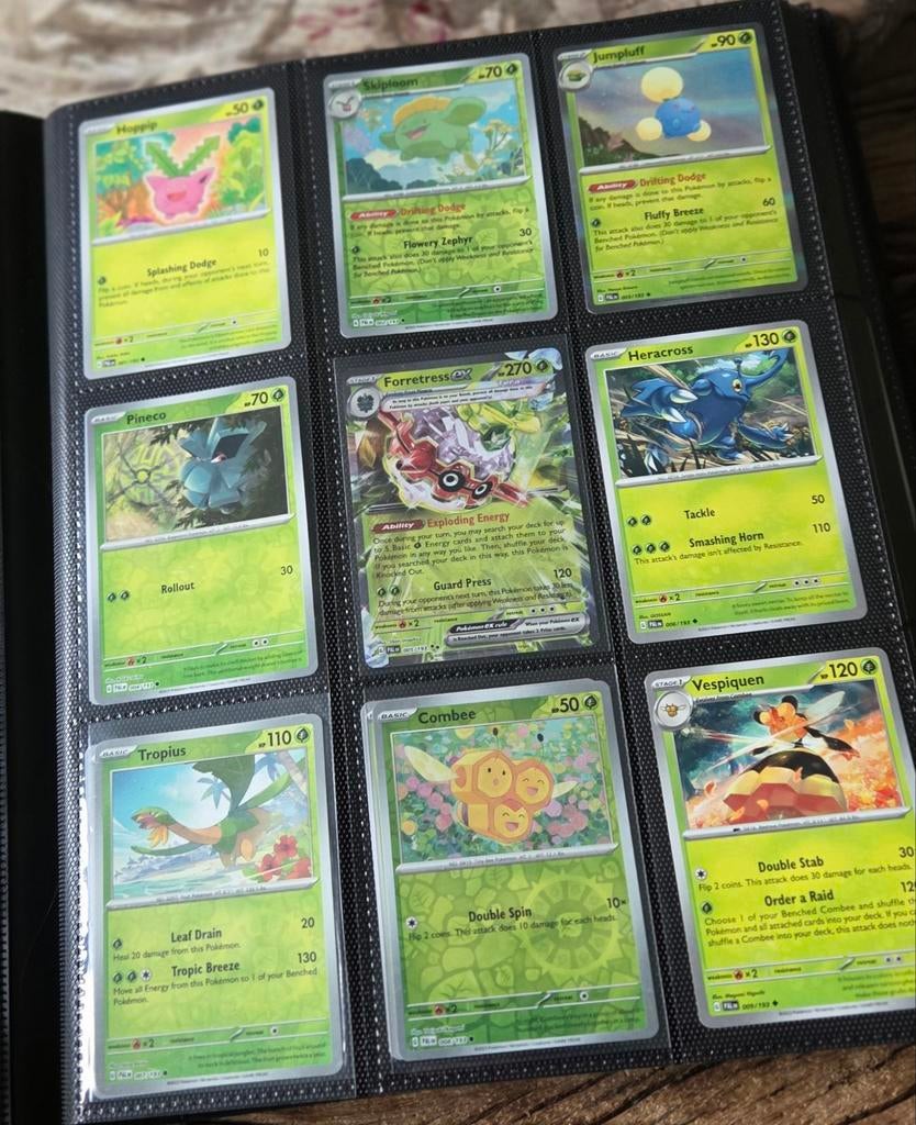 Pokémon kaarten: Paldea Evolved, Celebrations & McDonalds, Ophalen of Verzenden, Zo goed als nieuw, Foil