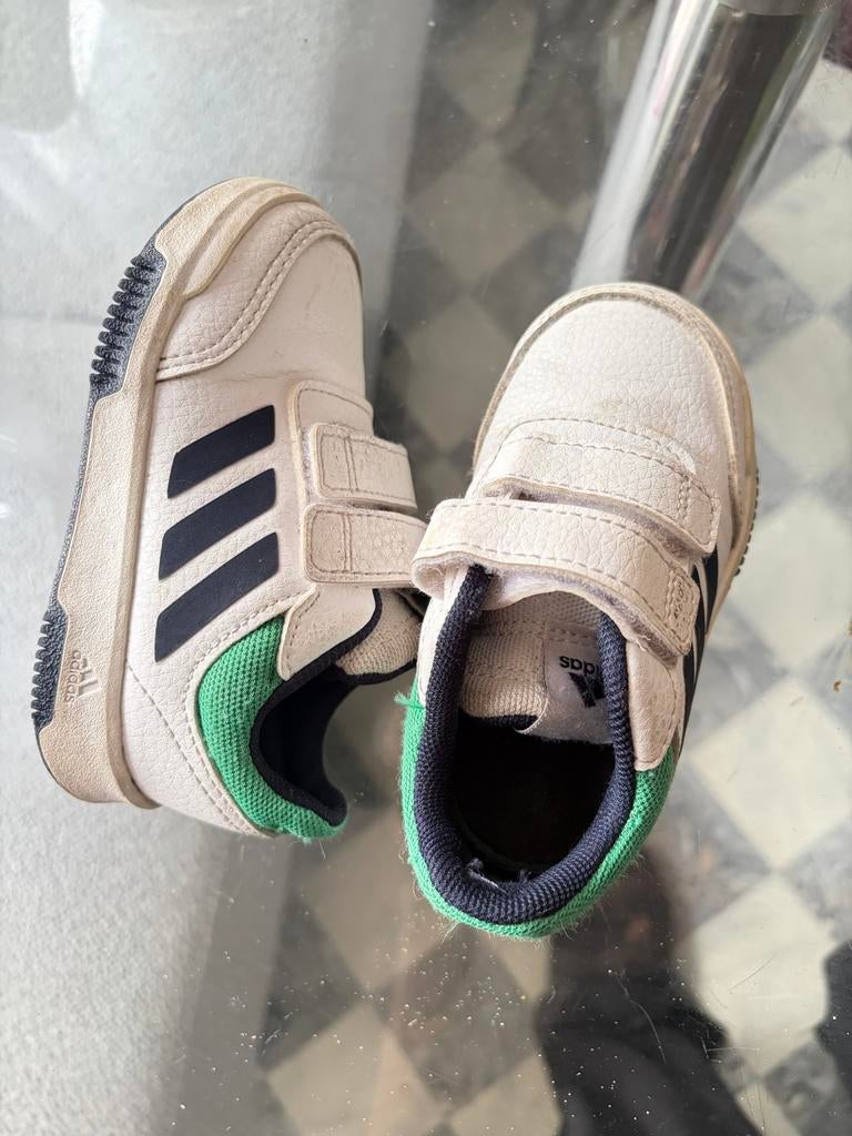 Adidas kinderschoenen maat 22, Kinderen en Baby's, Kinderkleding | Schoenen en Sokken, Ophalen of Verzenden, Gebruikt, Jongen of Meisje