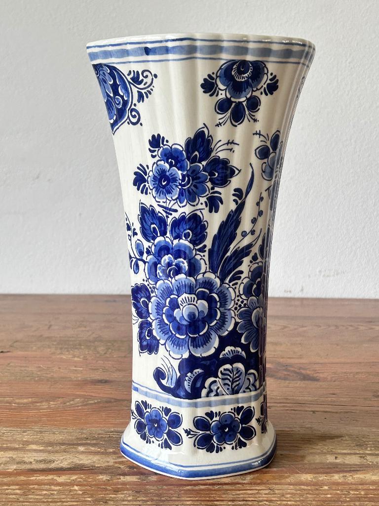 Vaas / bloemenvaas - Plateelbakkerij Flora - Delfts Blauw, Antiek en Kunst, Antiek | Vazen, Ophalen of Verzenden