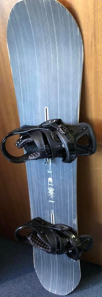 Burton method snowboard 155, Sport en Fitness, Snowboarden, Ophalen, Zo goed als nieuw, Board
