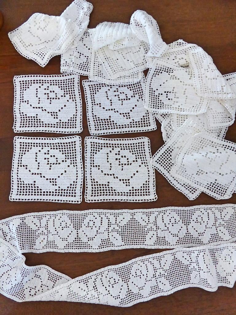 GEHAAKT KANT / 24 patches + 1,60m band / ONGEBRUIKT / nr47, Ophalen of Verzenden, Nieuw, Kant