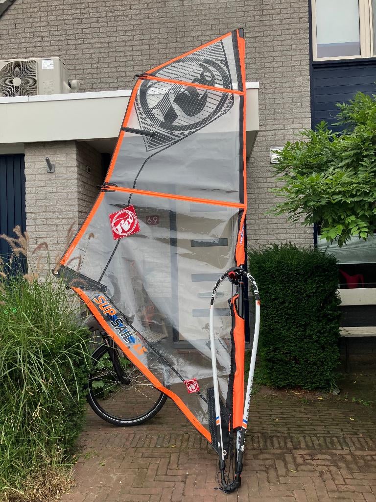 SURFZEIL 4.5 M2 WINDSUP RED, Gebruikt, Met draagtas, 300 cm of meer, Ophalen of Verzenden