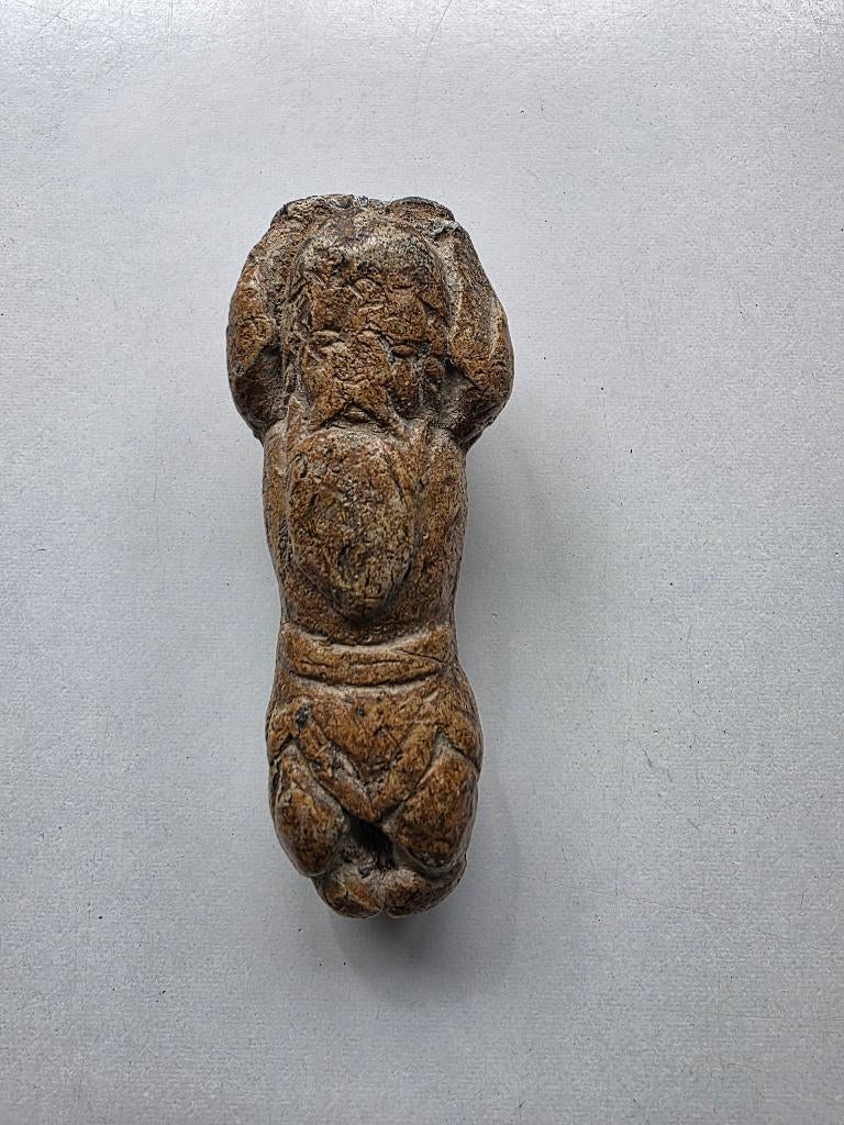 Leuk oud loden mesheft van afbeelding  dwerg. Bodemvondst., Verzenden