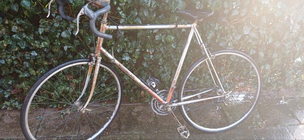 Opknapper racefiets - Motobecane, Fietsen en Brommers, Fietsen | Racefietsen, Ophalen of Verzenden, Gebruikt, Overige merken