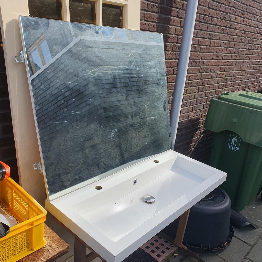 Laatste dag; Dubbele wastafel Ikea composiet met spiegel, Ophalen, 50 tot 100 cm, Minder dan 100 cm, Wasbak of Wastafel