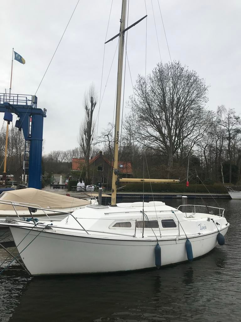 Zeilboot Beneteau 7,80 x 2,50 m - Ideaal voor dagtochten, Ophalen, Gebruikt, Diesel, Polyester