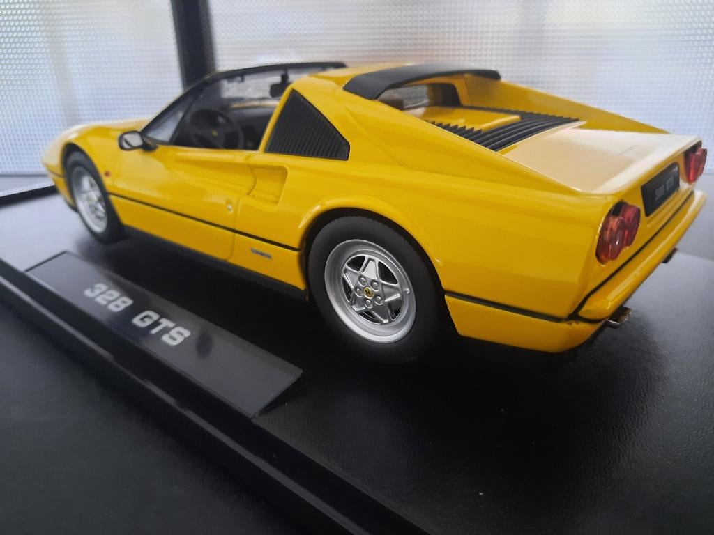 Ferrari 328 GTS Schaal 1:18, Overige merken, Auto, K&K, Ophalen of Verzenden