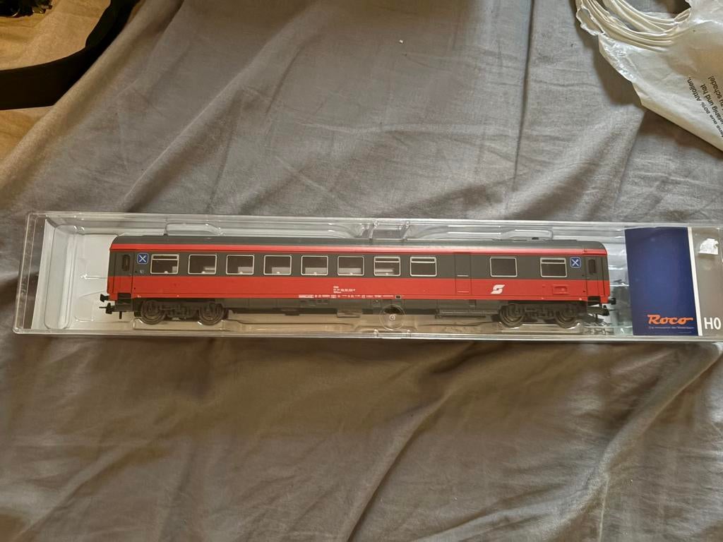 Roco OBB restaurant wagen h0, Gelijkstroom of Wisselstroom, Wagon, Ophalen of Verzenden, Zo goed als nieuw