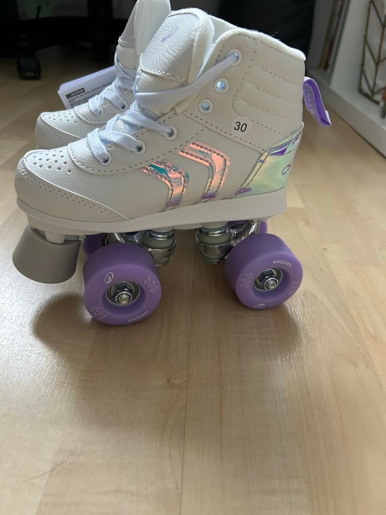 Leuke paarse kinder skielers maat 30, Kinderen en Baby's, Speelgoed | Buiten | Rolschaatsen, Ophalen, Nieuw, Kinderen