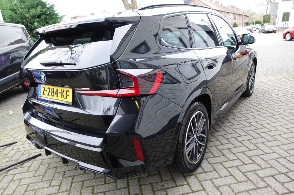 Bmw X1 XDRIVE 30E M-Sport Panorama Trekhaak, Gebruikt, Zwart, 82 km, Bedrijf