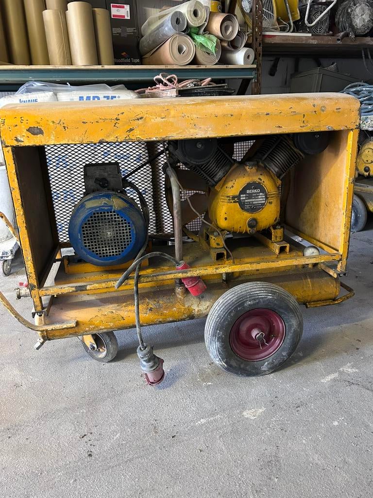Berko compressor krachtstroom spackspuit, 100 liter of meer, Ophalen of Verzenden, Gebruikt