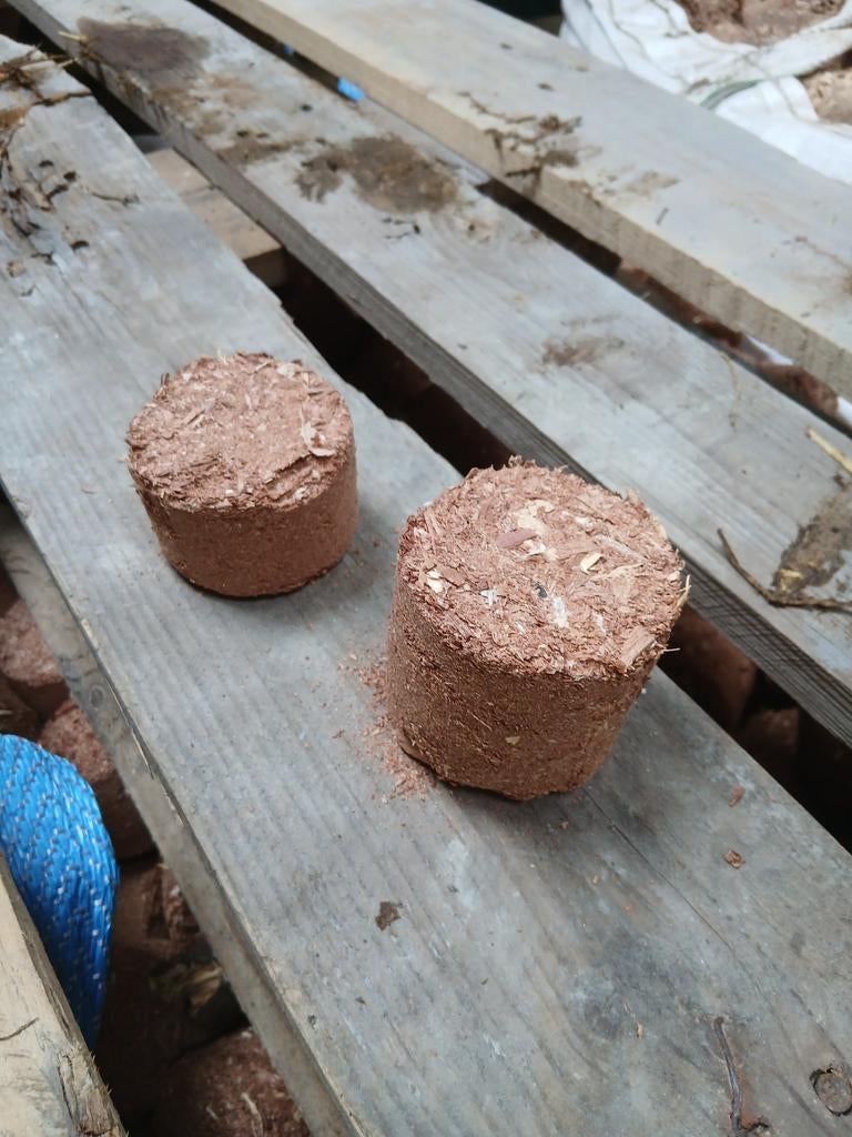 Hout briketten, Minder dan 3 m³, Ophalen