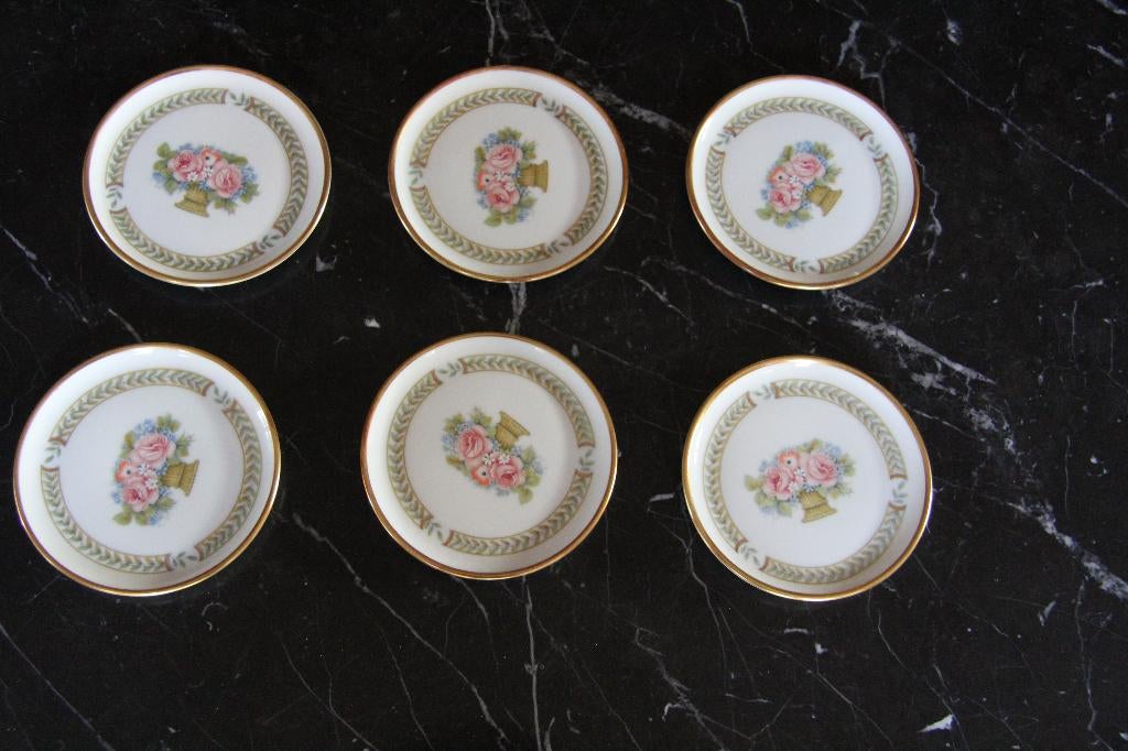 6 mini schaaltjes galerie de Porcelaine LEONARDO, Gebruikt, Ophalen of Verzenden, Schaal of Schalen, Overige stijlen