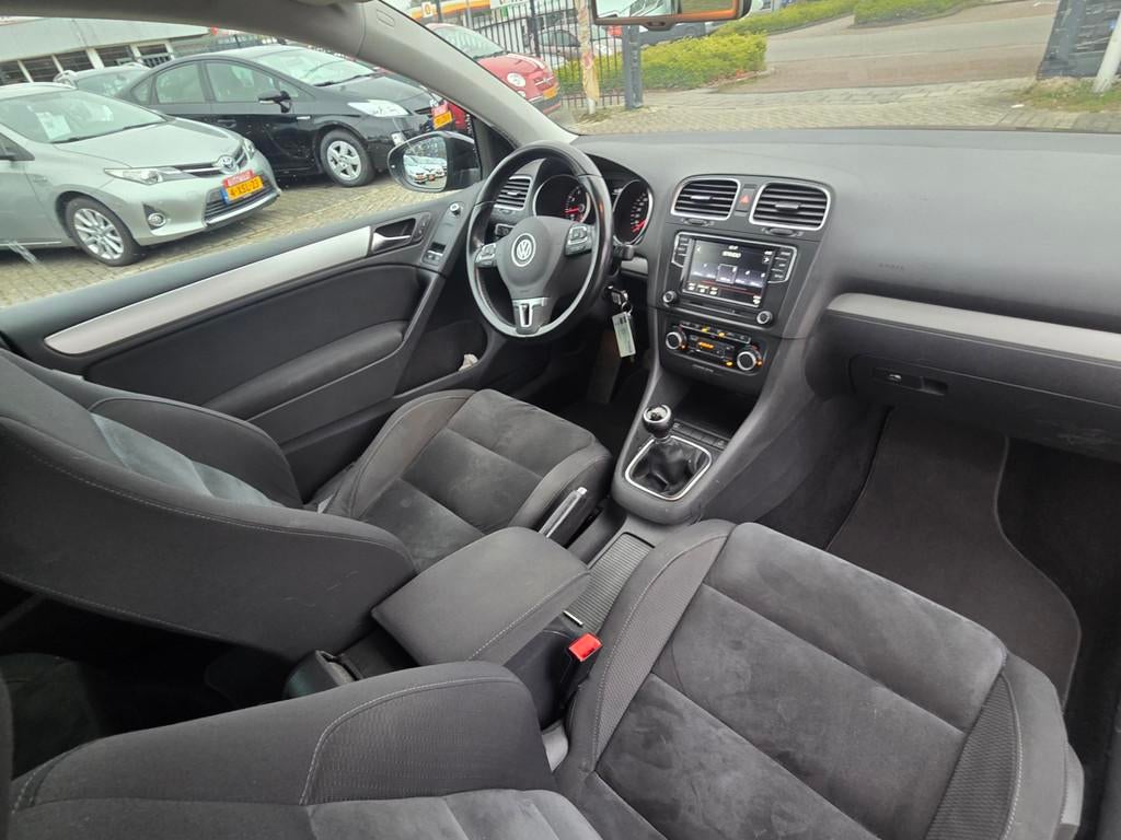 Volkswagen Golf 1.2 TSI Highline BlueMotion, Voorwielaandrijving, Euro 5, Gebruikt, 4 cilinders