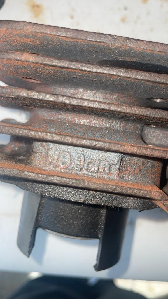 Piaggio 50cc brom cilinder, Ophalen of Verzenden, Gebruikt, Cilinder, Piaggio