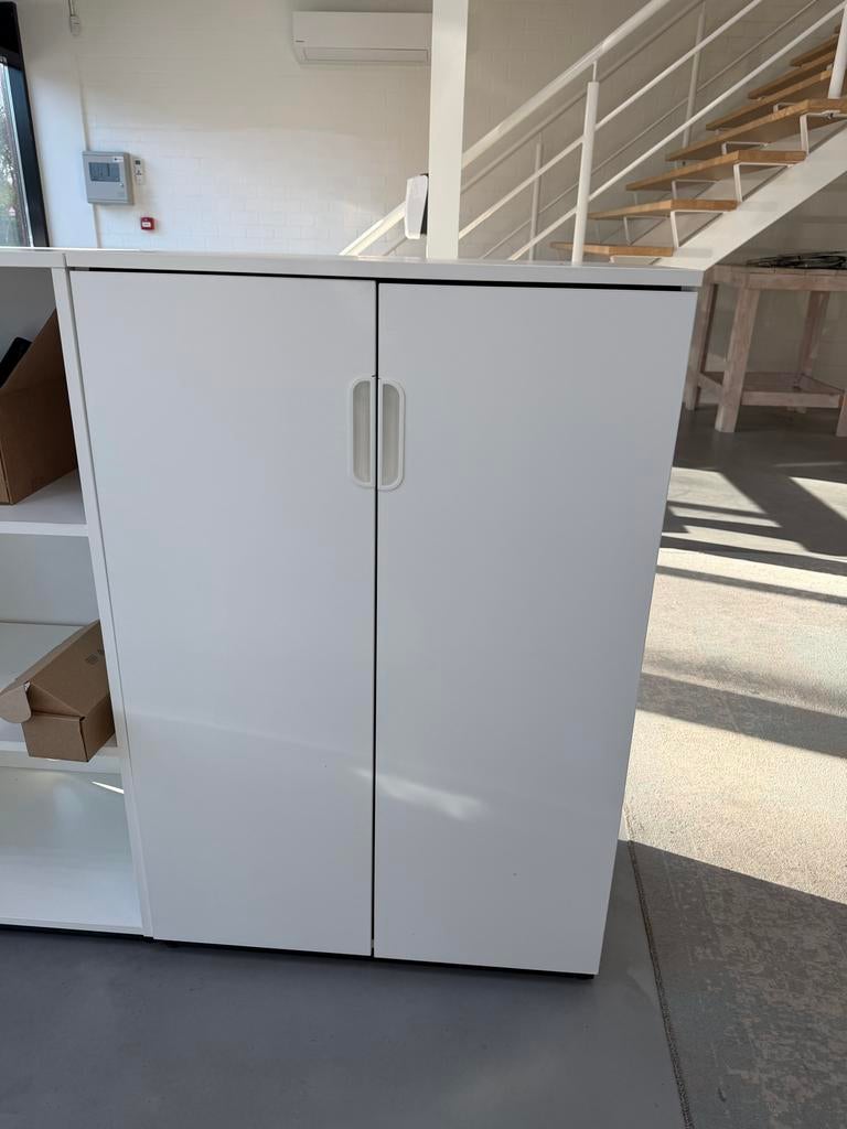 Witte IKEA kast met open en dichte vakken, Ophalen, Gebruikt