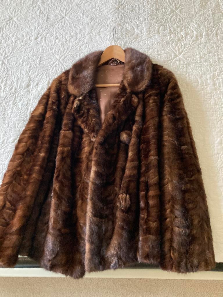 Bontjas, Ophalen, Zo goed als nieuw, Bruin