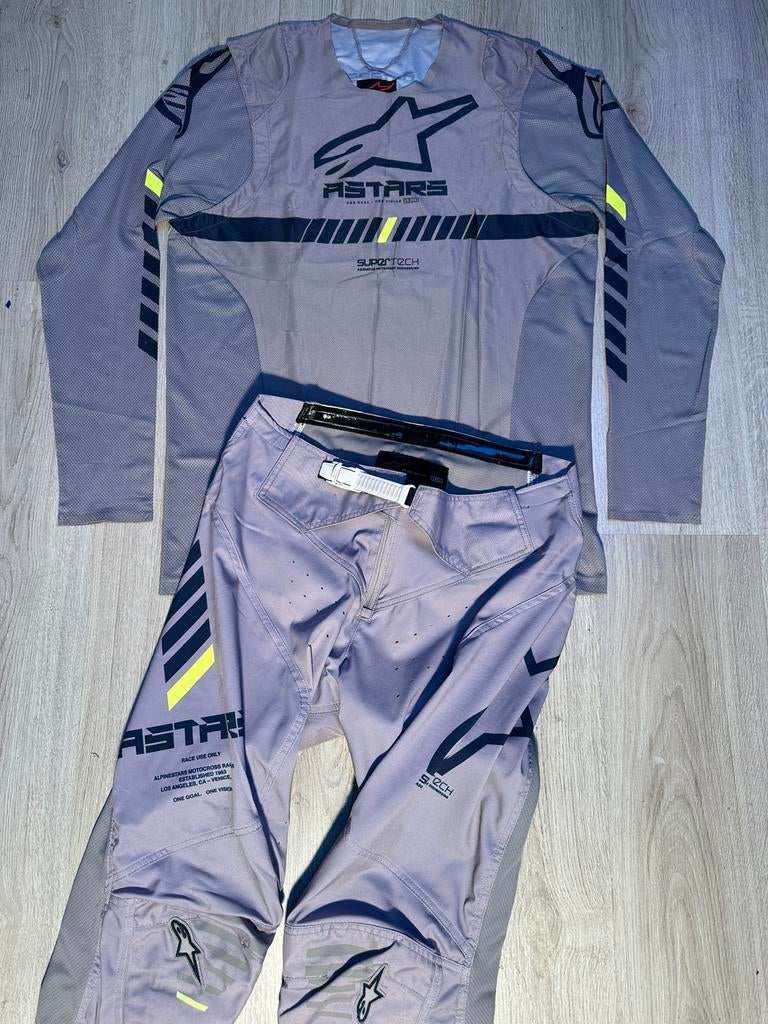 Alpinestars Supertech pak maat 32/XL, Motoren, Kleding | Motorkleding, Ophalen of Verzenden, Tweedehands, Kinderen, Motorcrosskleding