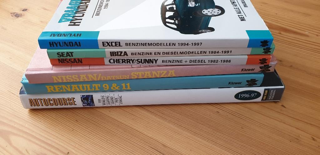 Diverse (technische) auto boeken:, Ophalen of Verzenden, Gelezen