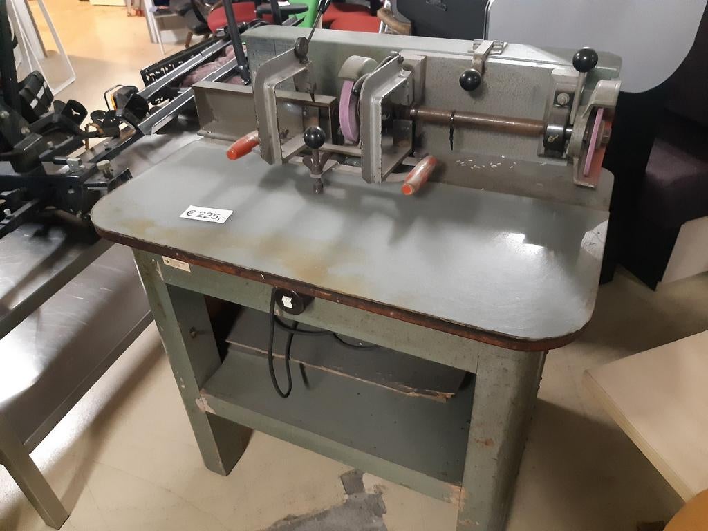 Slijpbank slijpmachine voor o.a. schaatsen, Sport en Fitness, Schaatsen, Info@tommysmit.nl, Gebruikt, Overige typen, 7008AR