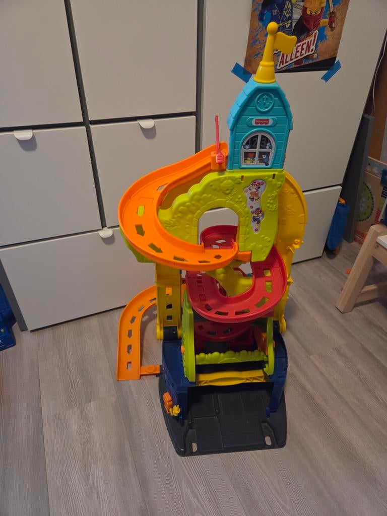 Fisher Price - Little People zit en sta wheelies garage, Ophalen, Zo goed als nieuw, Speelset