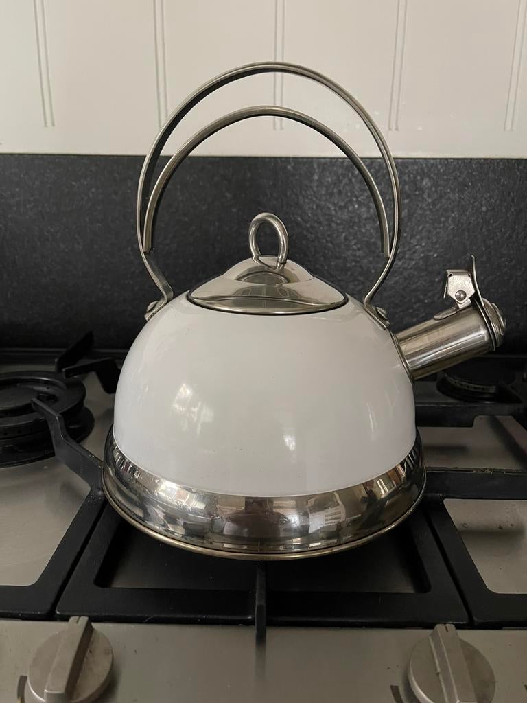 Wesco witte design fluitketel RVS/emaile 2,75 lt, 2 liter of meer, Ophalen of Verzenden, Gebruikt, Rvs