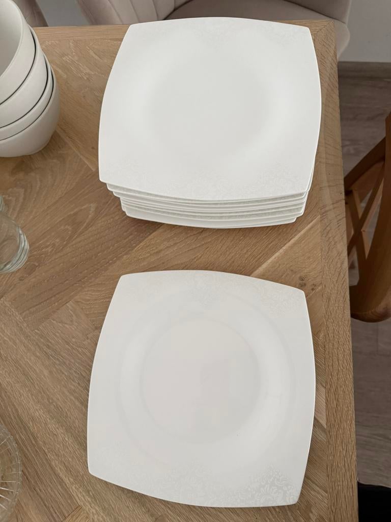 NIEUW 10 x borden wit Karaca, Ophalen, Zo goed als nieuw, Porselein, Bord(en)
