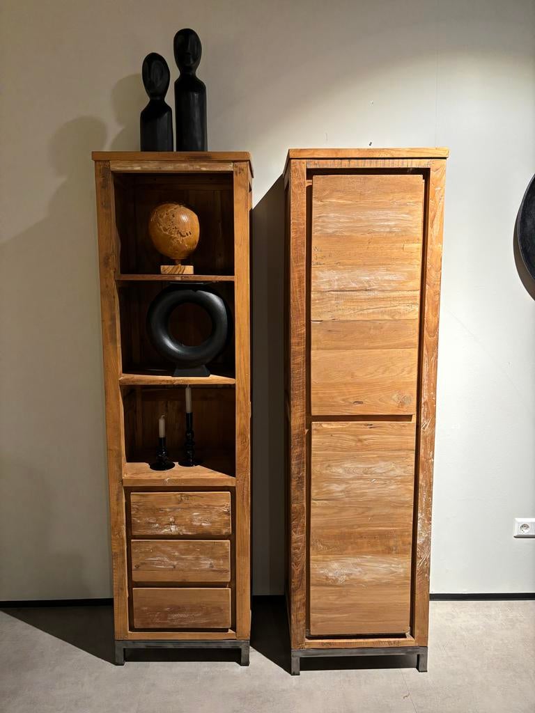 2 Nieuwe showroommodel boekenkasten - Recycled Teak, Teakhout, Nieuw, Met lade(s), 25 tot 50 cm
