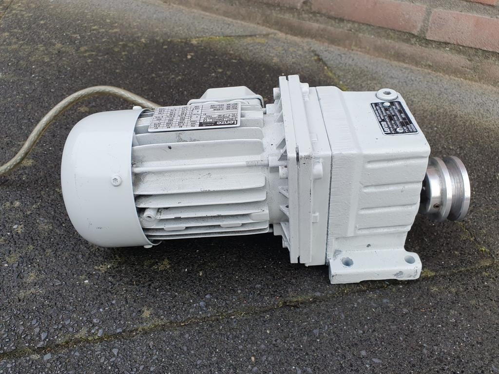 Lenze EN60034 Elektromotor met reductie, Ophalen of Verzenden