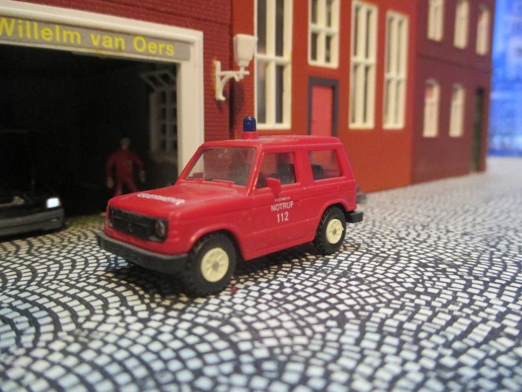 Mitsubishi Pajero - Rietze Brandweer, Hobby en Vrije tijd, Modelauto's | 1:87, Ophalen of Verzenden, Zo goed als nieuw, Auto, Rietze