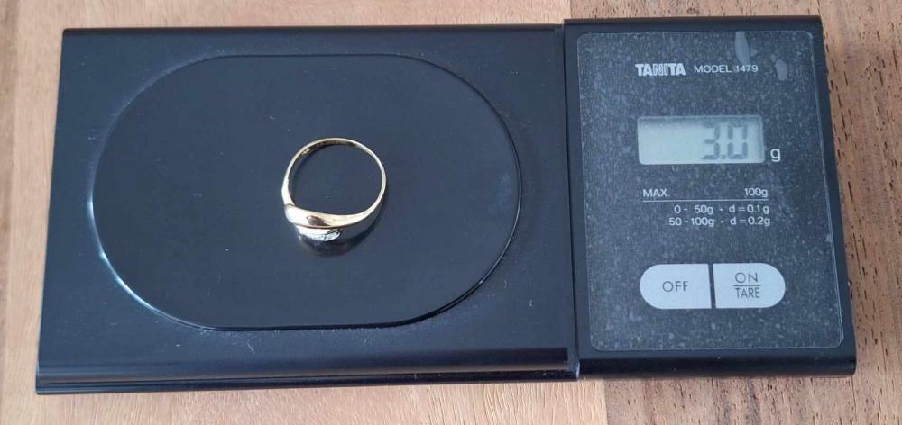 Pracht 14 karaat geelgouden dames ring met 3 diamantjes😍, Gebruikt, ., Ophalen of Verzenden, Met edelsteen