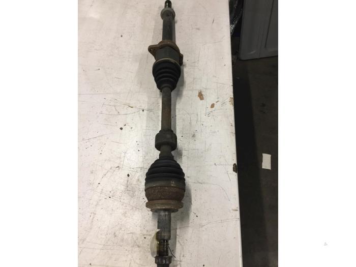 Aandrijfas rechts-voor van een Toyota Avensis, Auto-onderdelen, Ophalen of Verzenden, 3 maanden garantie, Gebruikt, Toyota